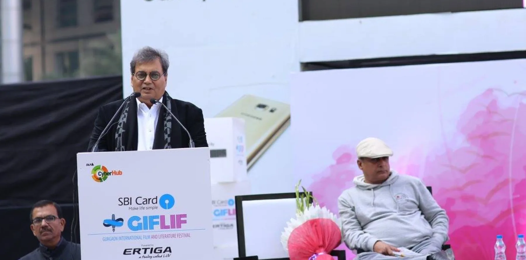 Large-scale GIFLIF festival and event production